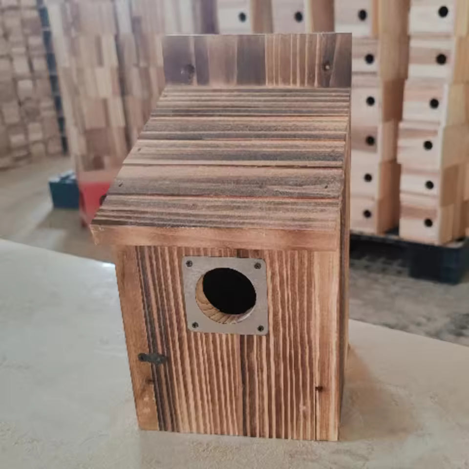 Wood Bird House with Metal Predator Guard